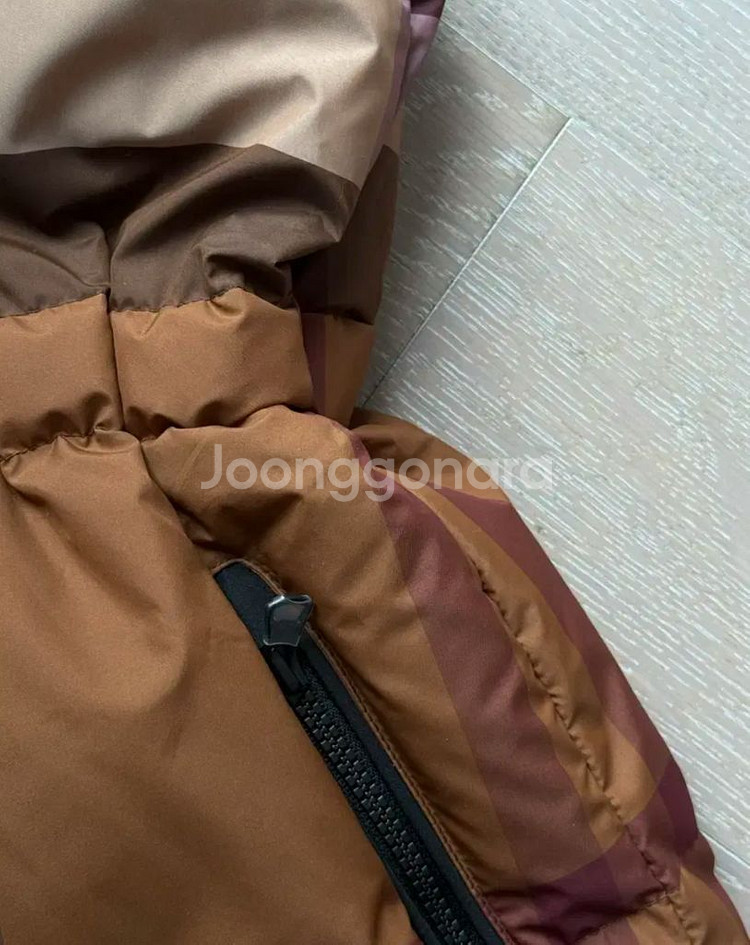 가격인하> 새상품 버버리 체크 구스패딩 베스트s--3