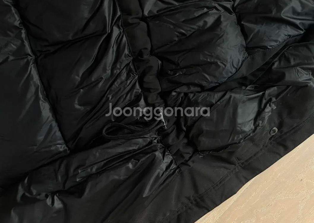 가격인하> 새상품 버버리 체크 구스패딩 베스트s--4