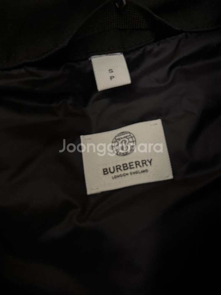 가격인하> 새상품 버버리 체크 구스패딩 베스트s--6