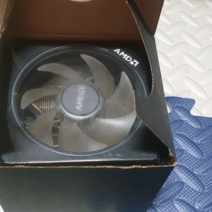 AMD CPU 쿨러 프리즘