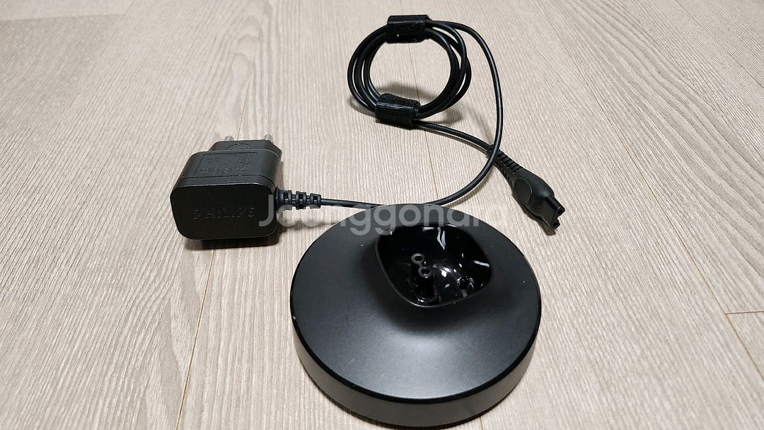 필립스 무선 전기면도기 (S5587)--8