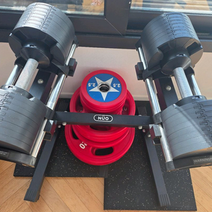 누오덤벨 32키로 거치대포함 팝니다.