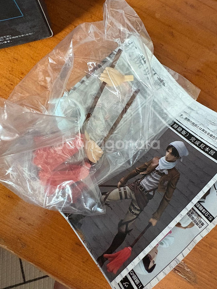 brave-act 리바이 1/8 피규어--4