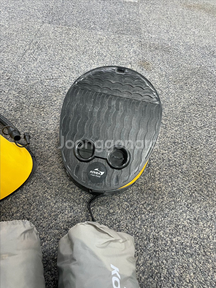 캠핑 침낭/베개/에어펌프 세트 코베아/등등 일괄--8