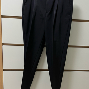 띠어리 원턱 페이지 슬랙스 다크네이비 33사이즈