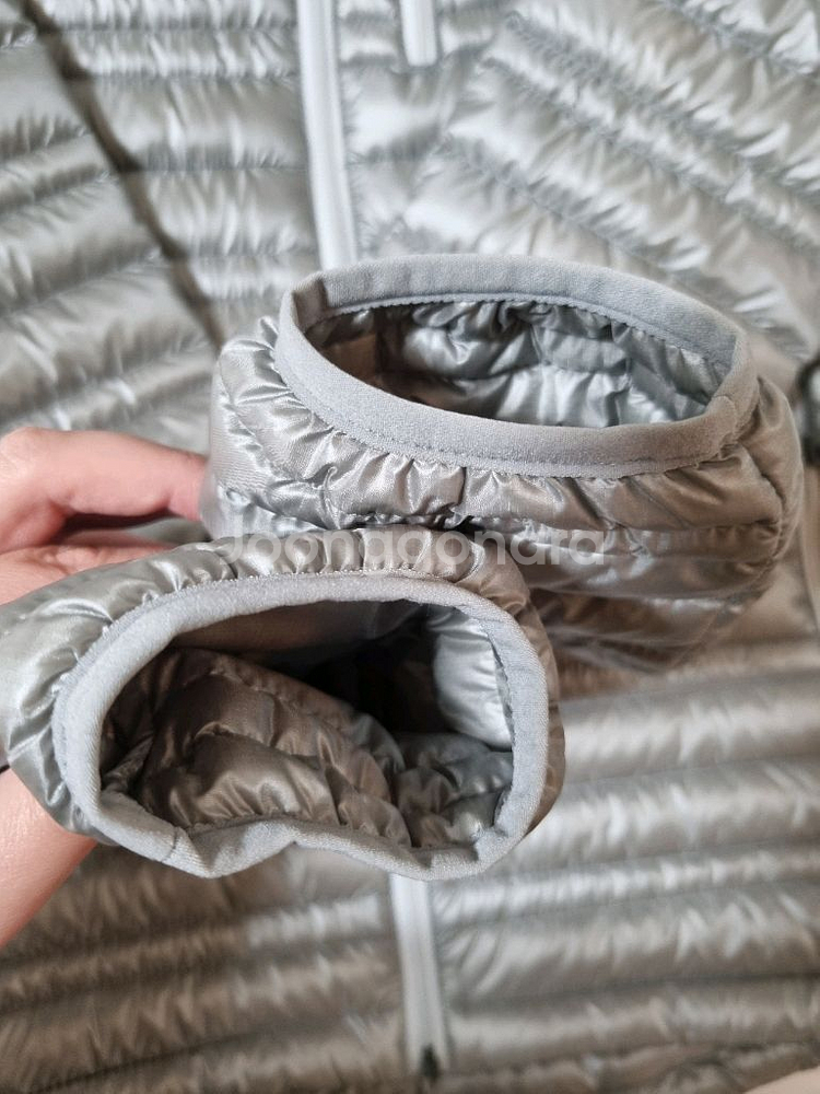 정품 파타고니아 초경량 구스패딩 재킷, 여성 S (거의새것)--3