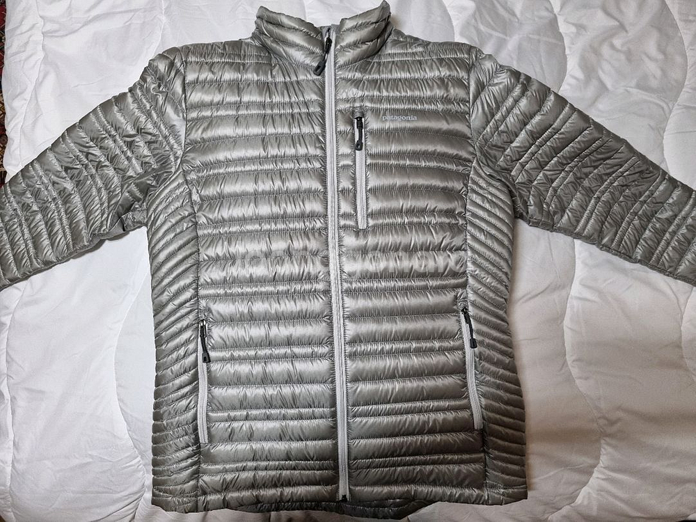 정품 파타고니아 초경량 구스패딩 재킷, 여성 S (거의새것)--2