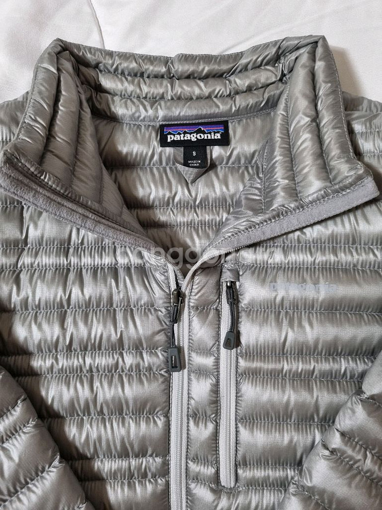 정품 파타고니아 초경량 구스패딩 재킷, 여성 S (거의새것)--1