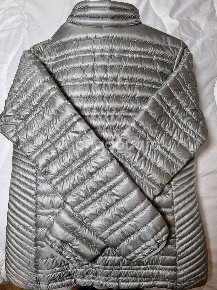 정품 파타고니아 초경량 구스패딩 재킷, 여성 S (거의새것)--5