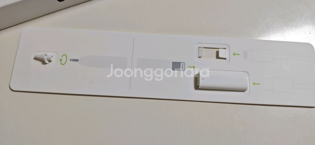 아이패드 11세대 박풀 무상수리 가능 + 2025 애플펜슬 1세대--2