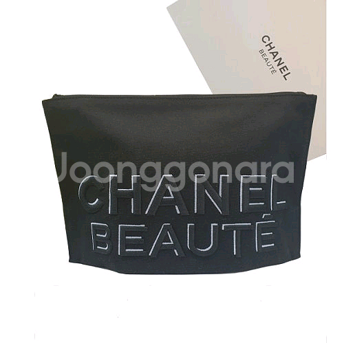 샤넬뷰티 블랙 파우치 새상품 (반택포)--2