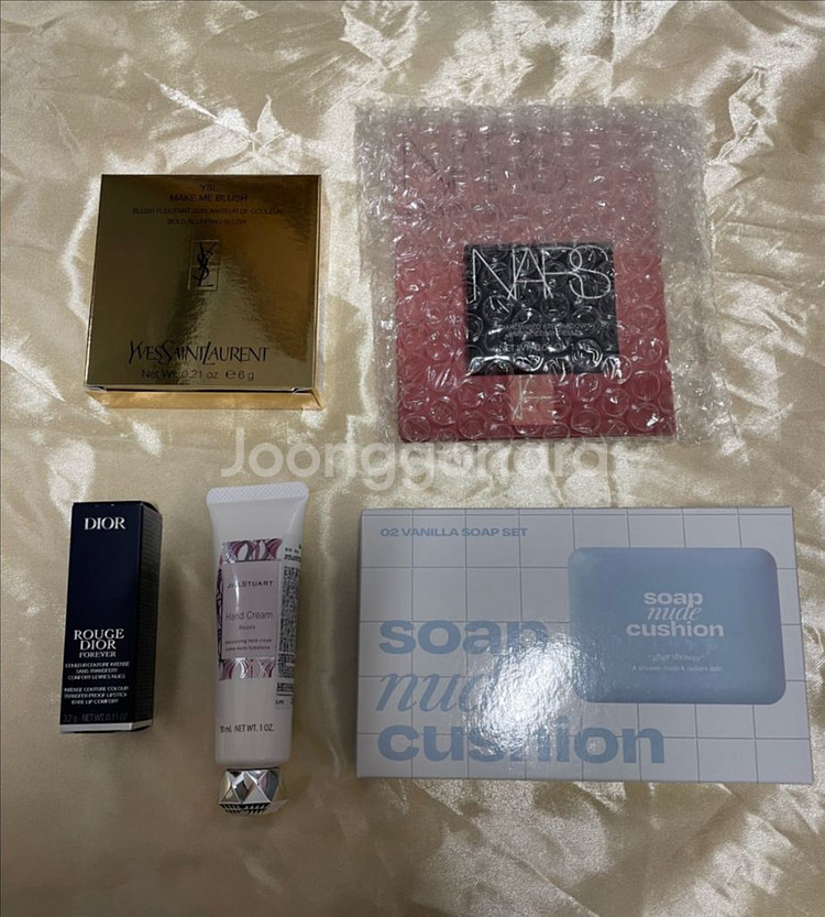 새상품 화장품일괄 입생로랑 페퍼리로즈,나스 갈라파고스--0