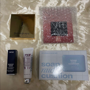 새상품 화장품일괄 입생로랑 페퍼리로즈,나스 갈라파고스