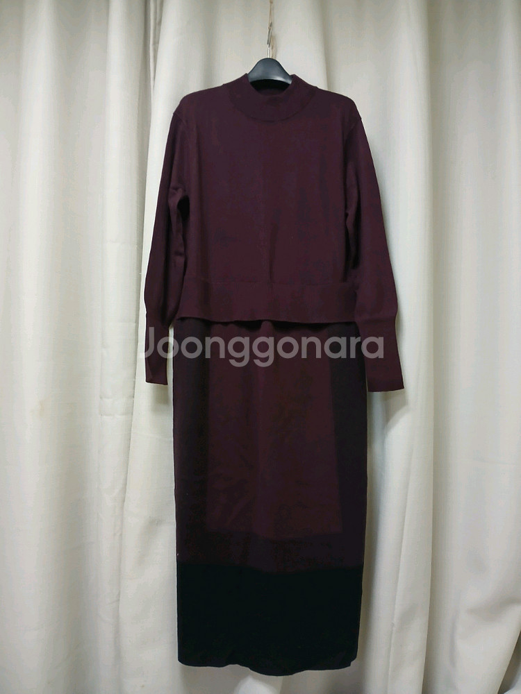 막스스튜디오 여성 모크넥 니트 원피스--1