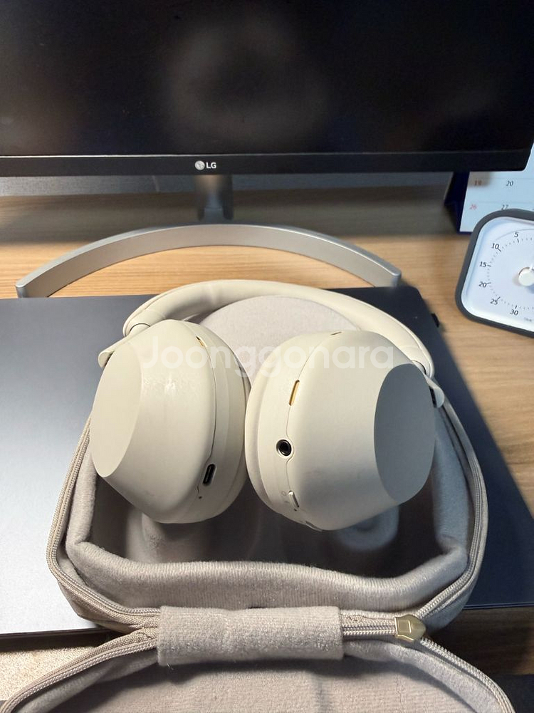 소니 WH-1000XM5 헤드폰--2