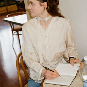 SO IR 타이 블라우스