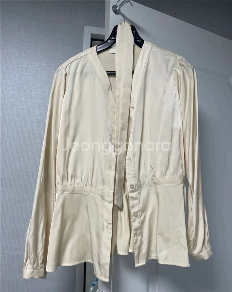 SO IR 타이 블라우스--4