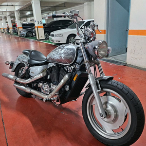 크루저 오토바이