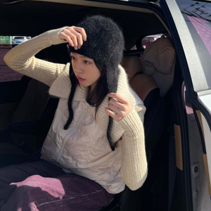 김아홉 니트 덕다운 패딩조끼, 코듀로이 팬츠