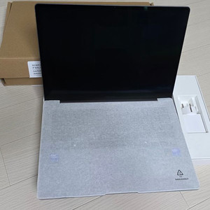 삼성 갤럭시북5 프로 거의 새제품 판매합니다