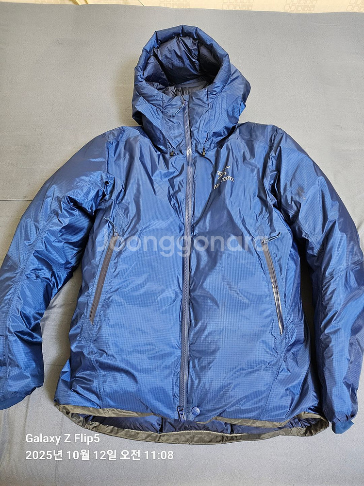 아크테릭스 고어텍스 초초경량패딩 105--0