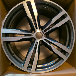 BMW 6GT 648m 앞바퀴 휠 판매