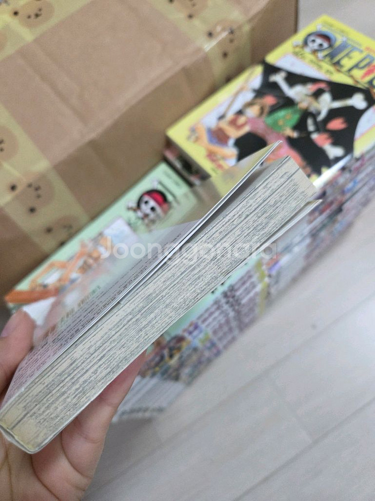 원피스 만화책 1~30권 상태좋음 65,000원--2