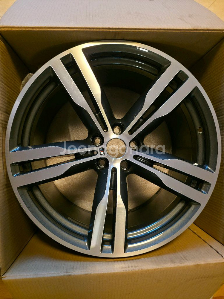 BMW 6GT 648m 뒷바퀴 휠 판매--0