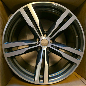 BMW 6GT 648m 뒷바퀴 휠 판매