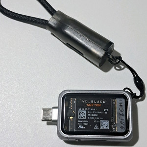 WD BLACK SN770M 2TB SSD + satechi M.2 2230 인클로저