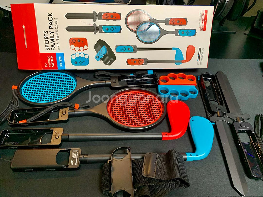 구형 닌텐도 스위치 박스 세트 + 악세사리 판매(택포)--9