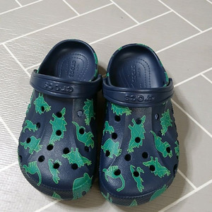 크록스 공룡패턴 240 j3