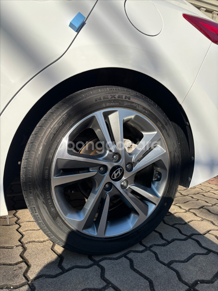 아반떼 AD 17인치 순정 휠타이어 세트--1