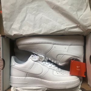 나이키 에어포스 올백 화이트 270사이즈