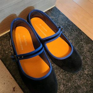 Victoria 벨벳 메리제인 플랫슈즈 36