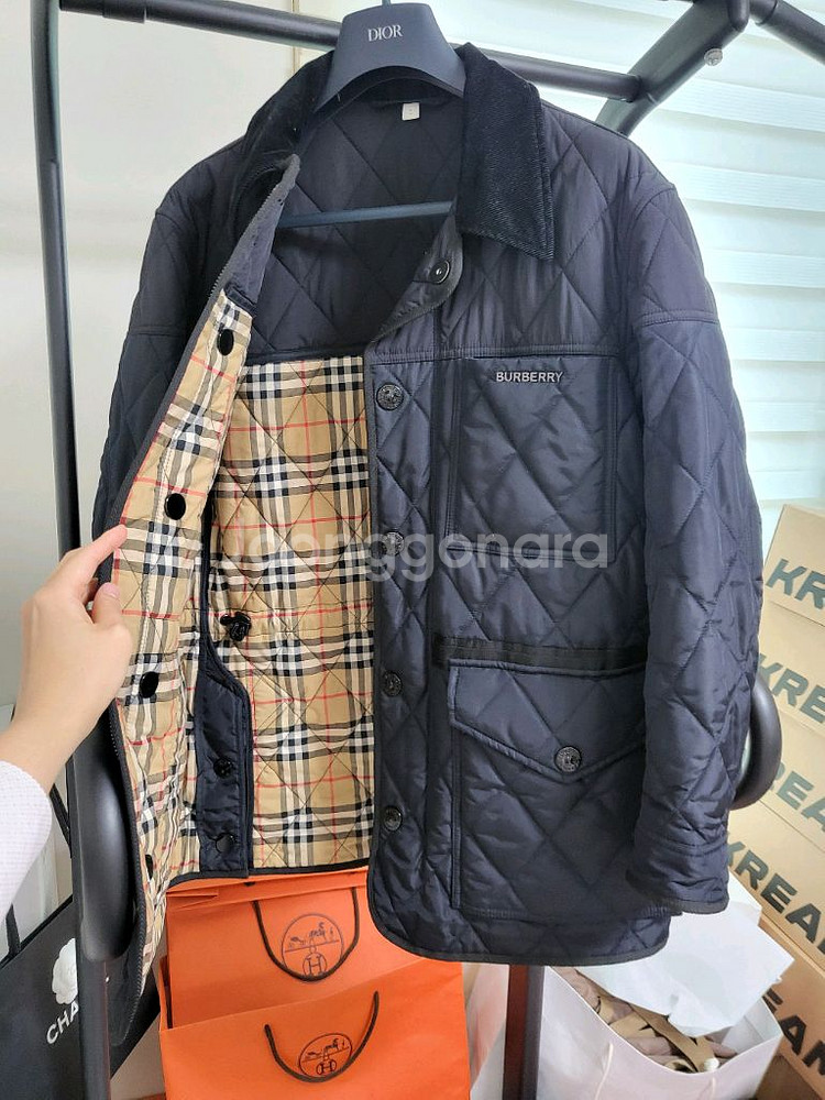 21FW 버버리 체크 퀼팅 자켓 s--0