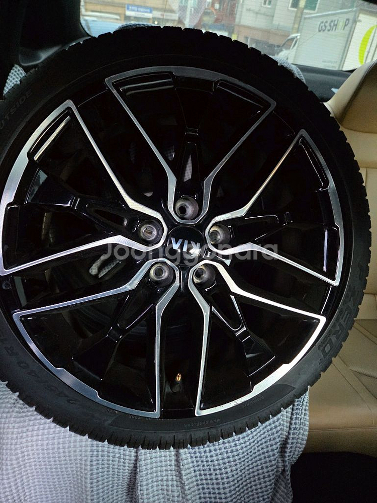 19인치 순정 휠타이어 세트--0