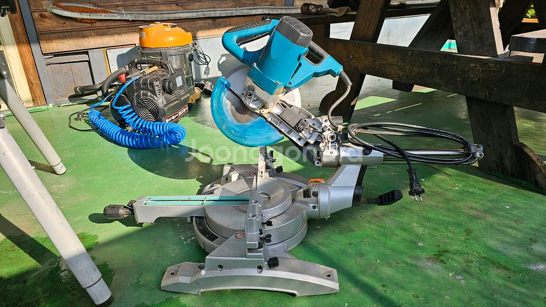 Makita마끼다 LS1018L 슬라이딩 각도 절단기--4