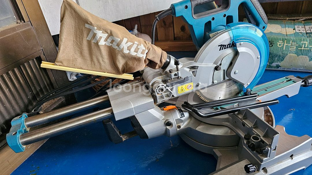 Makita마끼다 LS1018L 슬라이딩 각도 절단기--2
