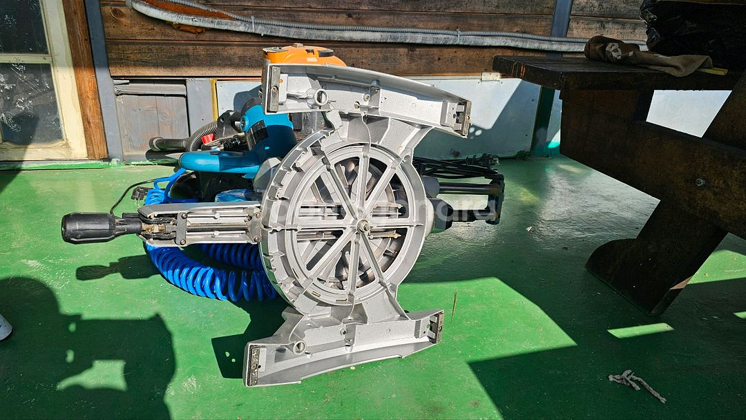 Makita마끼다 LS1018L 슬라이딩 각도 절단기--9