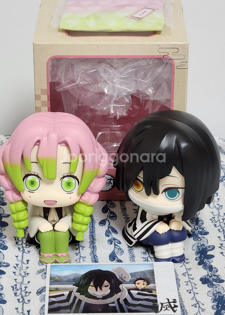 귀멸의 칼날 칸로지 미츠리+이구로 오바나이 룩업 피규어--0