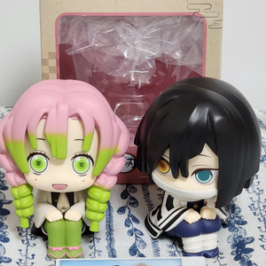 귀멸의 칼날 칸로지 미츠리+이구로 오바나이 룩업 피규어