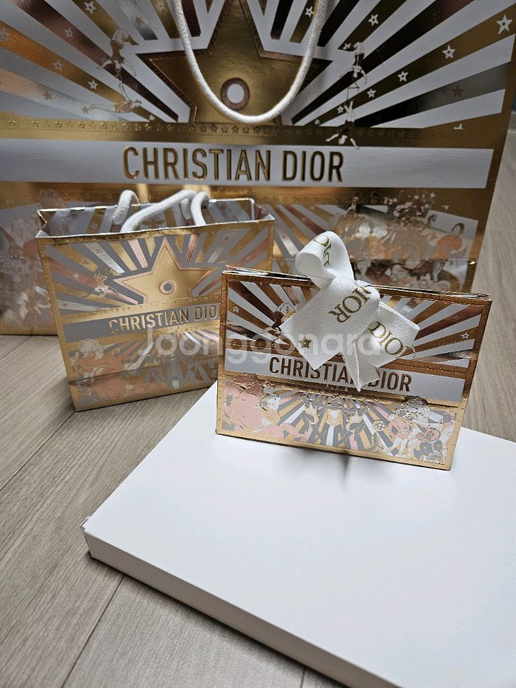 2025디올 홀리데이 립스틱 벨벳629--0