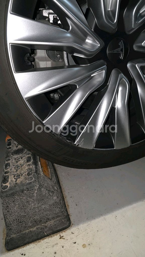 테슬라 모델3 하이랜드 18인치 휠커버 2개--4
