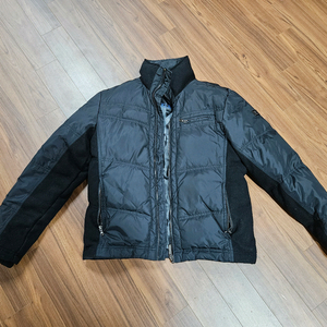 켈빈 패딩(L)판매합니다.