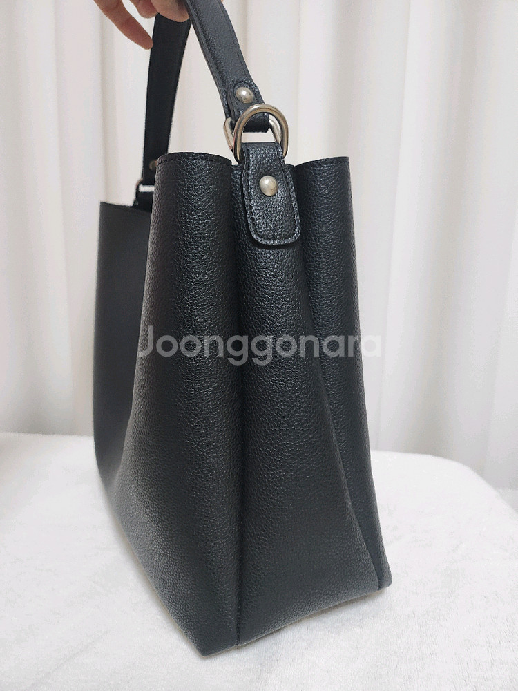 조낙 소가죽 블랙 토트백 가방--1