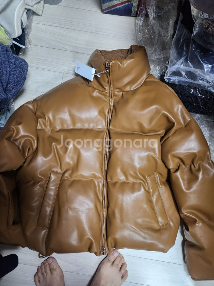 라퍼지스토어 정품 하이넥 유광 숏 구스 패딩 100사이--0