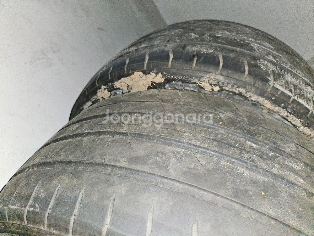 re004 245 35 19 2짝 가격--2