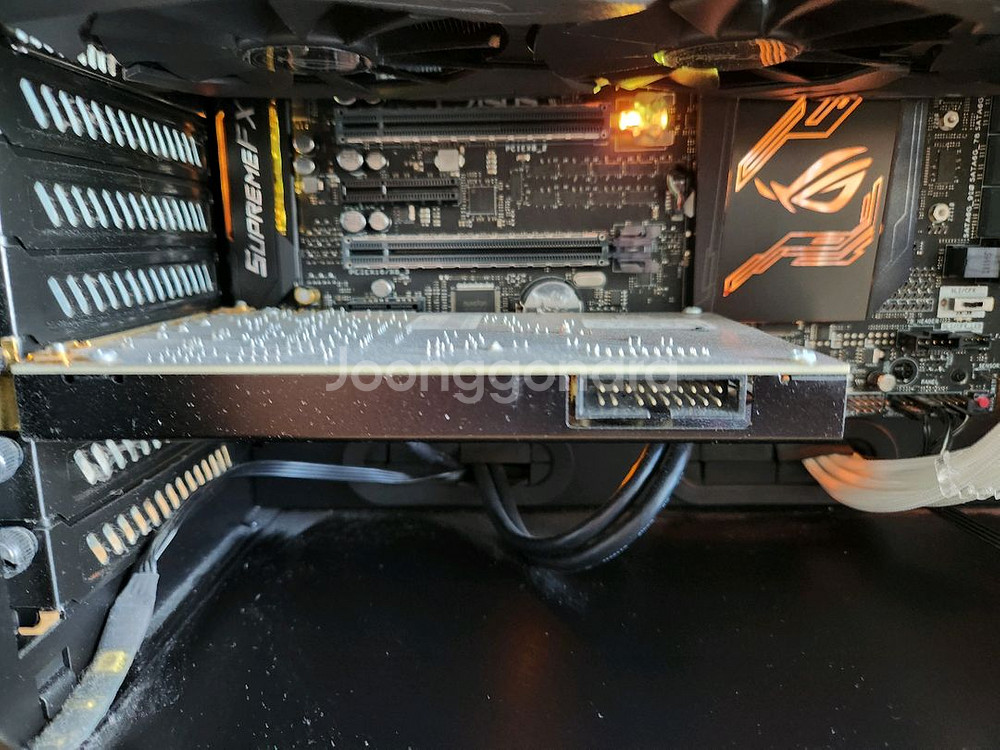 게이밍 PC 반본체 + 모니터 일체--1