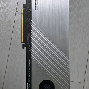 ASUS Hyper M.2 X670E NVMe SSD